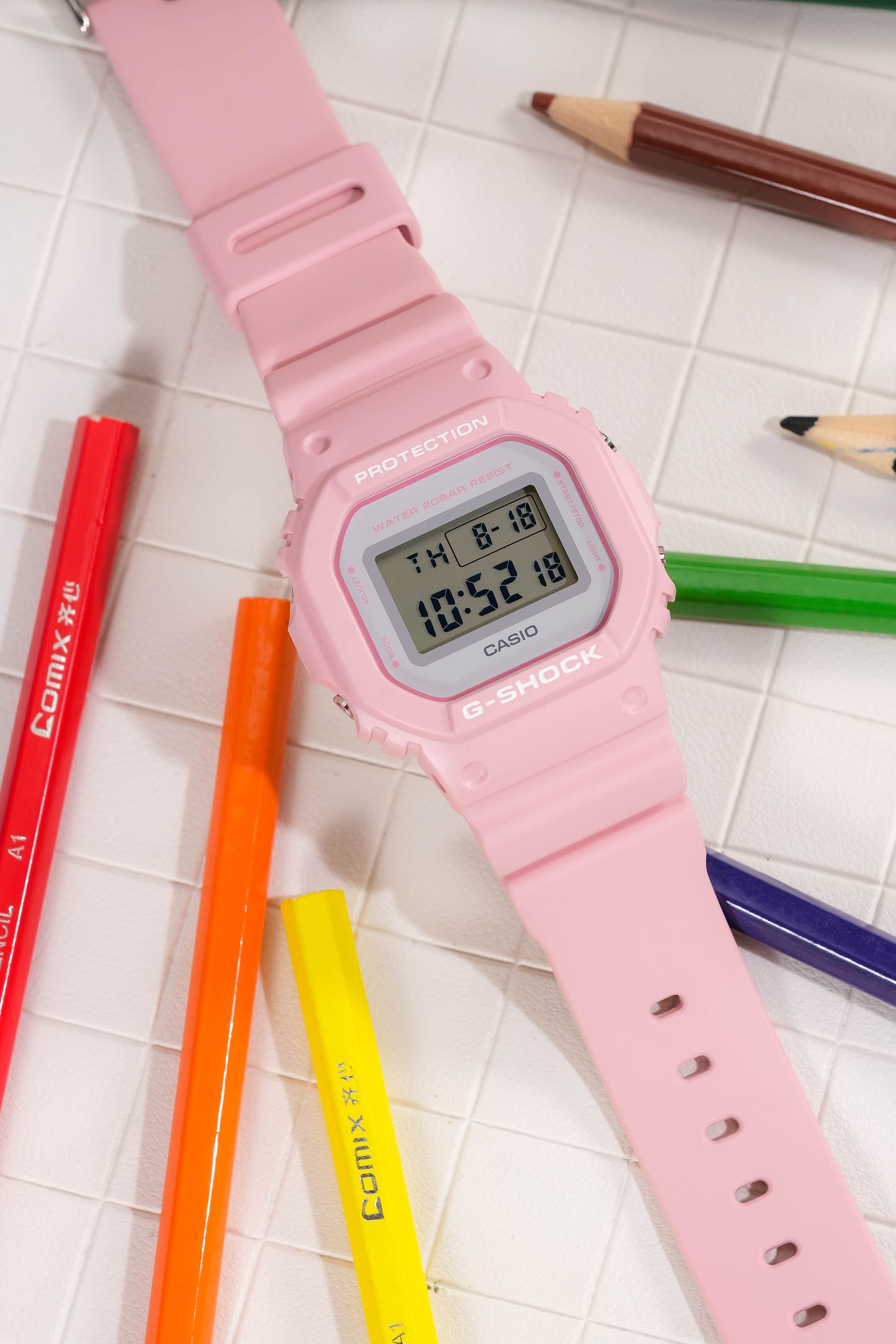 Casio Watch:liquid crystal 5600 series DW-5600SC-4