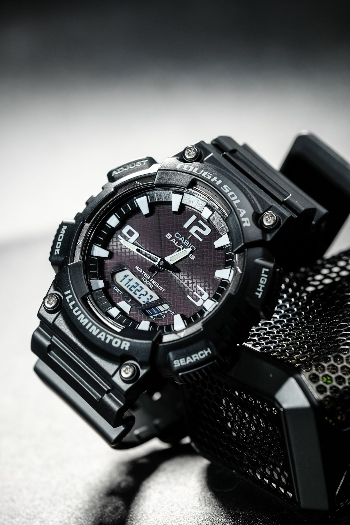 Casio Watch:STANDARD AQ-S810W-1AV