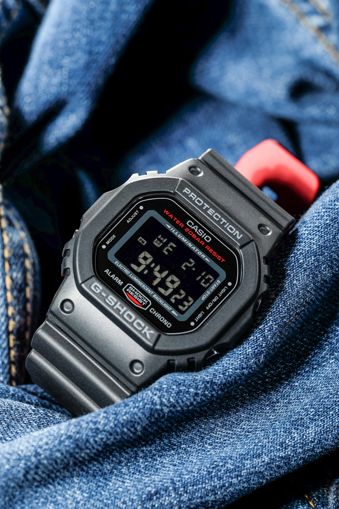 Casio Watch:DIGITAL 5600 SERIES DW-5600HR-1