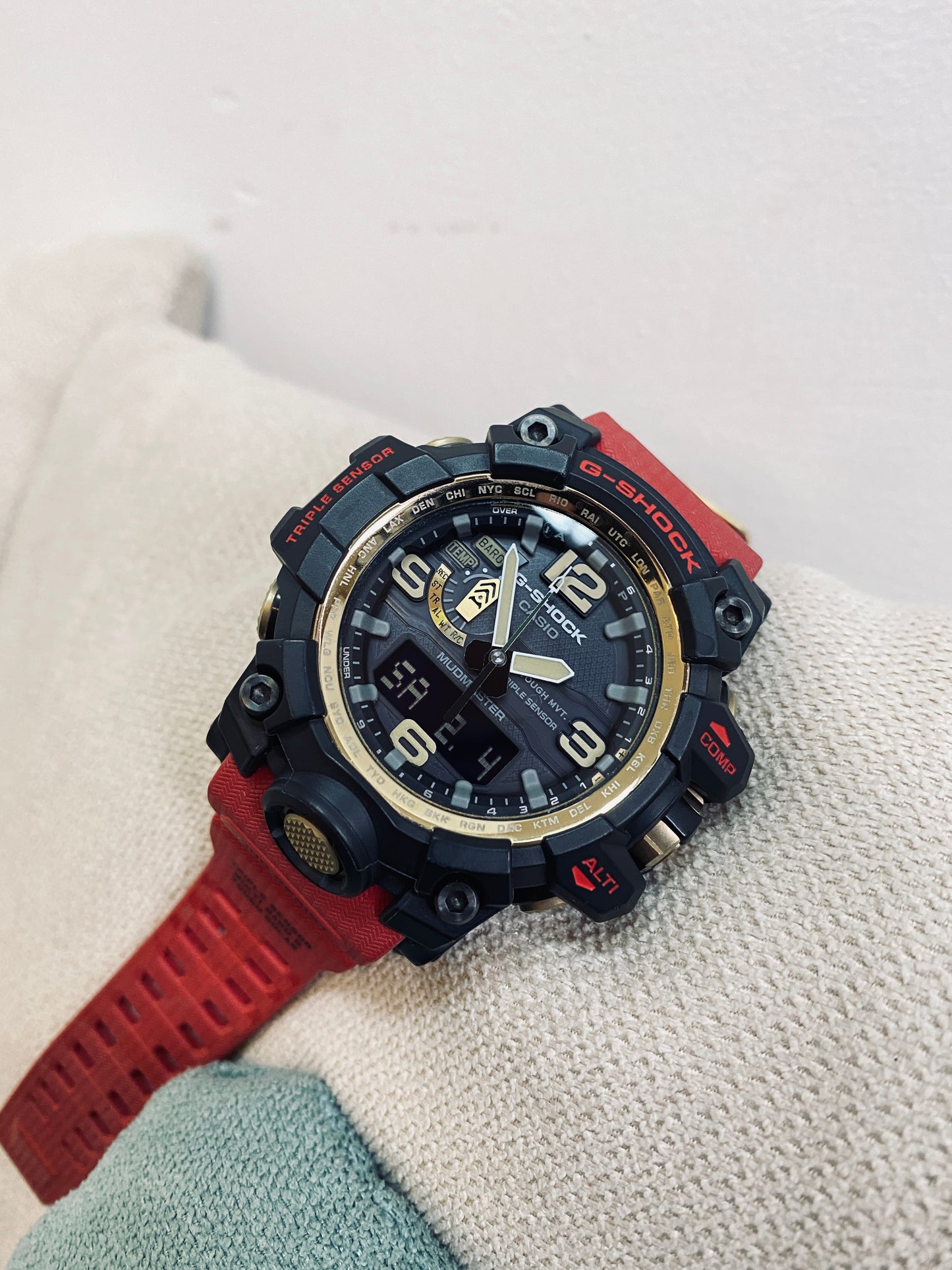 Casio watch:MASTER OF G - LAND MUDMASTER GWG-1000GB-4A
