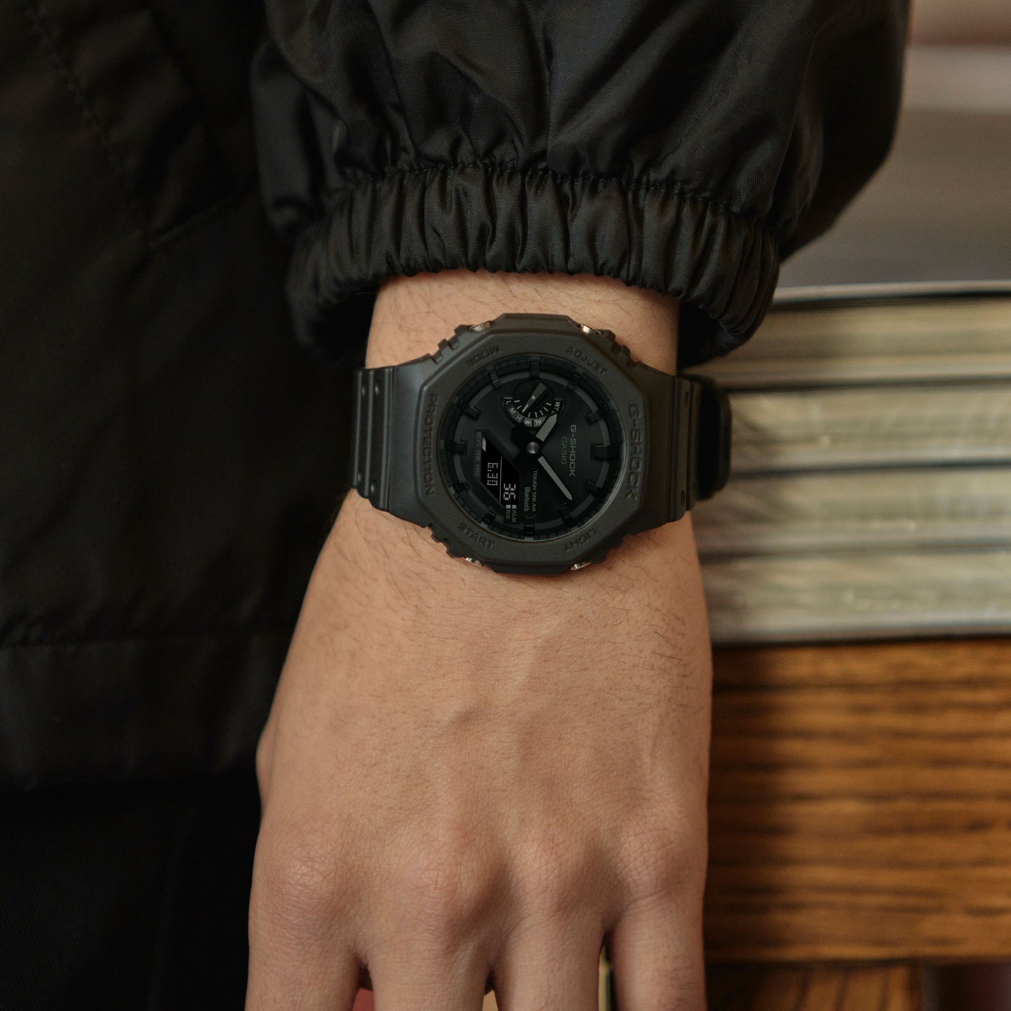 Casio Watch:ANALOG-DIGITAL 2100 Series GA-B2100-1A1