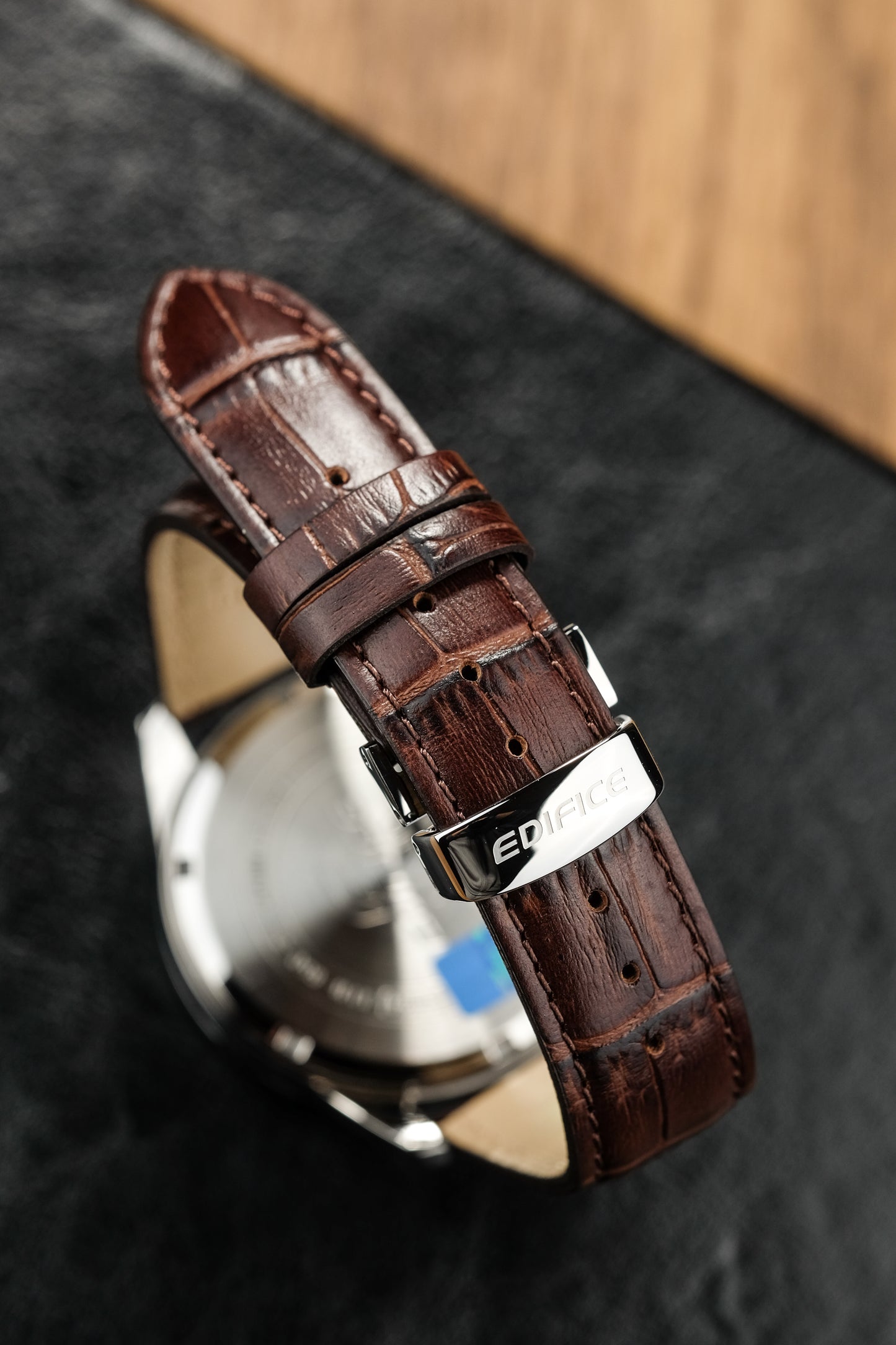 Casio Watch:Standard chronograph watch EFB-650L-7AV