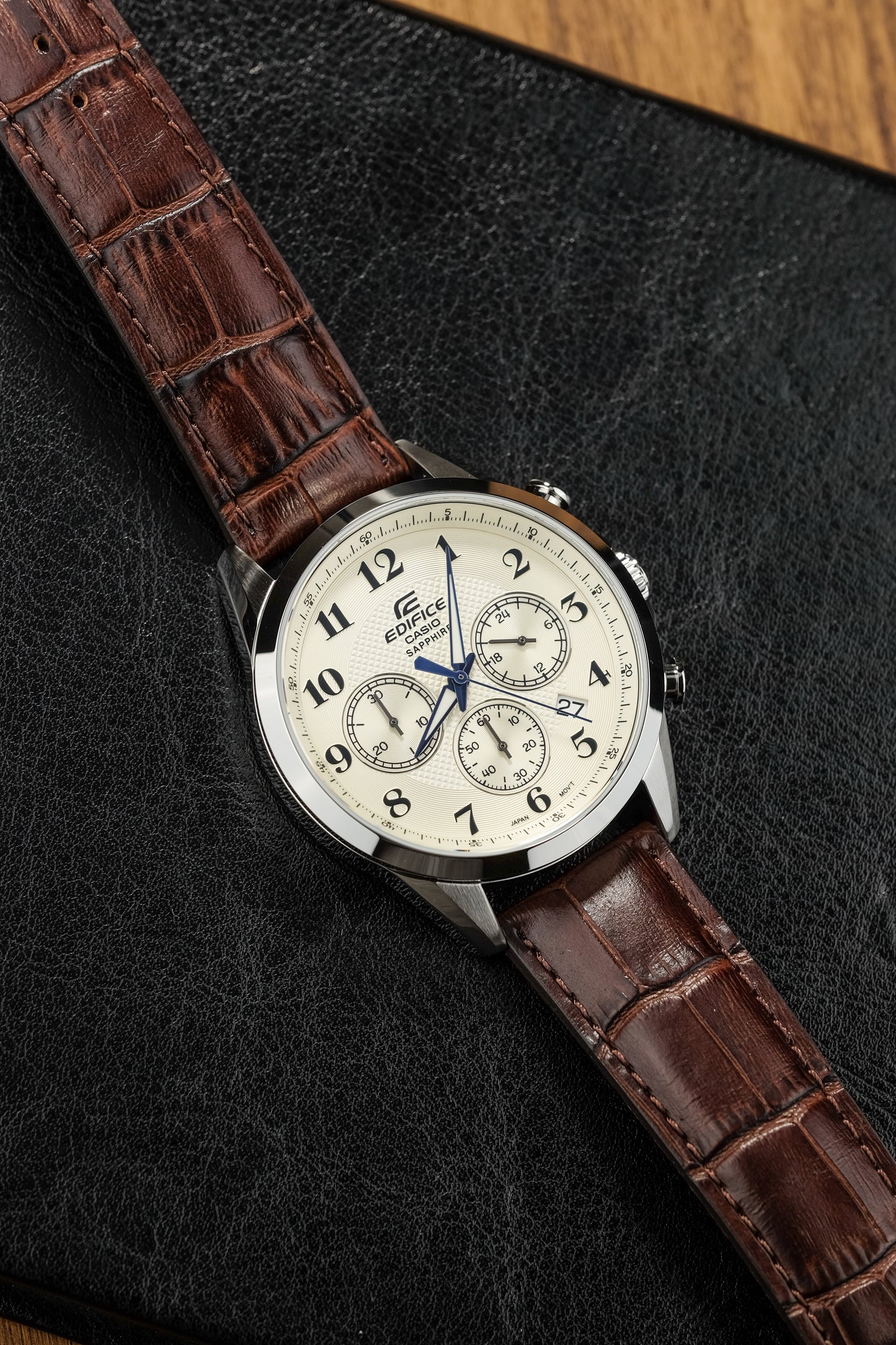 Casio Watch:Standard chronograph watch EFB-650L-7AV