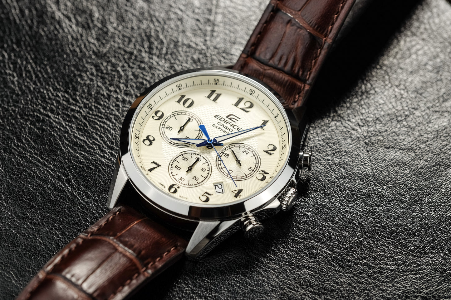 Casio Watch:Standard chronograph watch EFB-650L-7AV