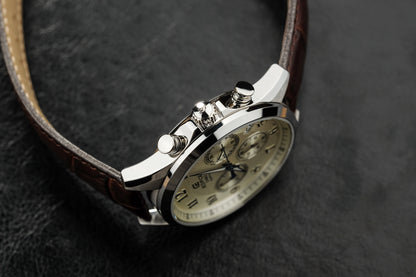 Casio Watch:Standard chronograph watch EFB-650L-7AV