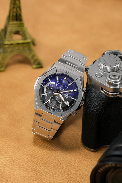 Casio Watch:Standard chronograph watch EFB-680D-2AV