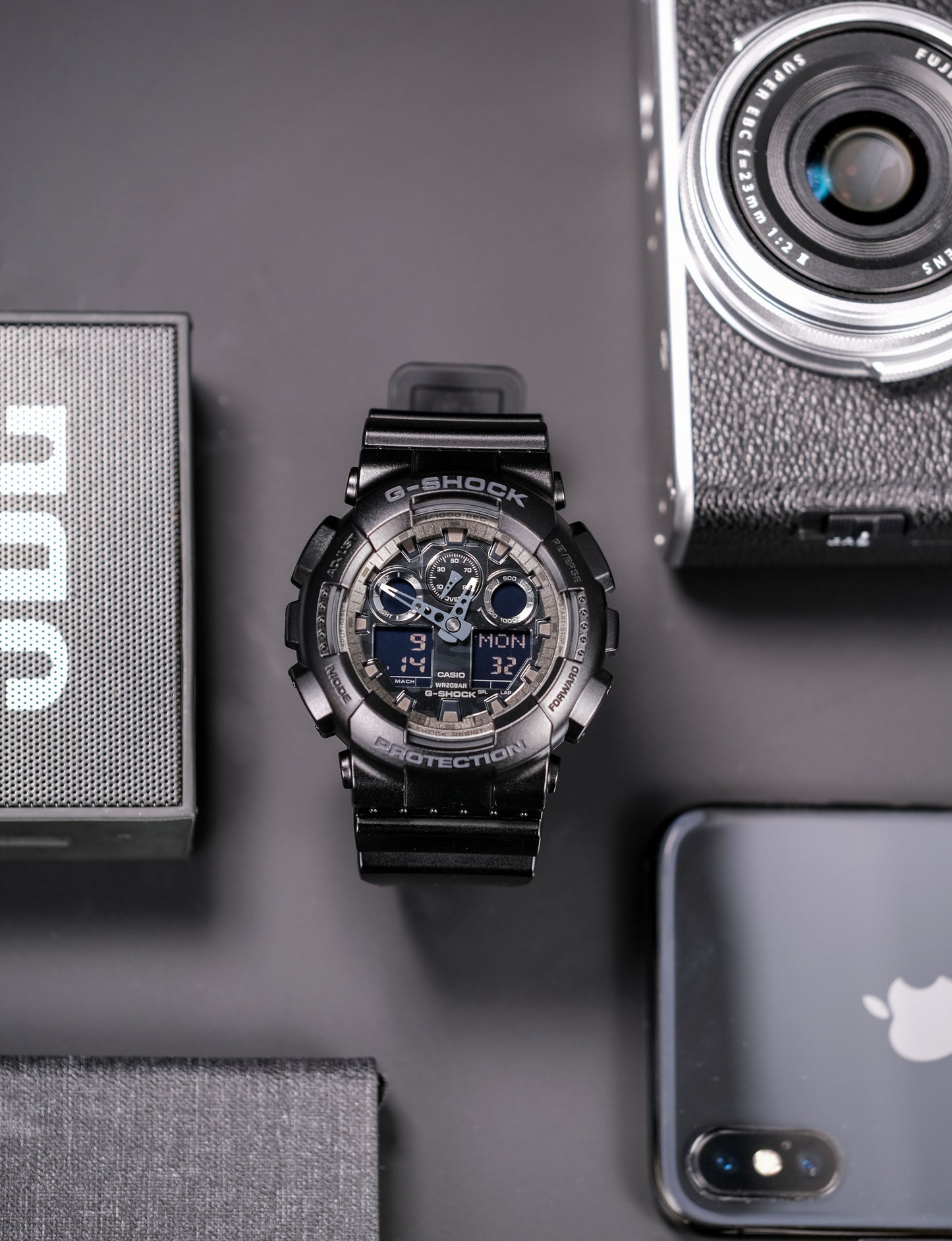 Casuo Watch:ANALOG-DIGITAL GA-100 SERIES GA-100CF-1A