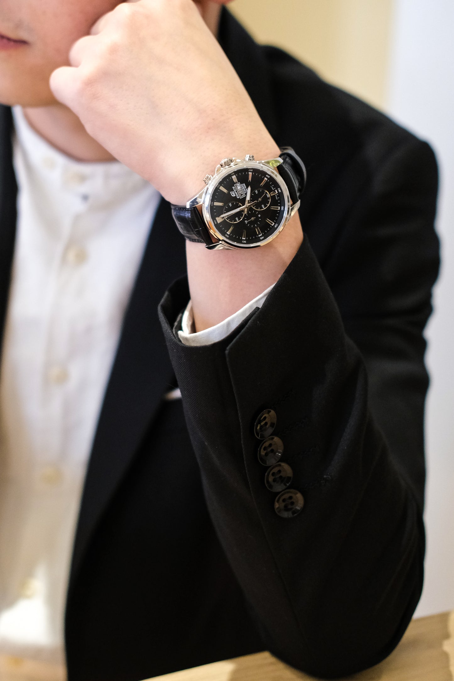 Casio Watch:Standard chronograph watch EFB-509L-1AV