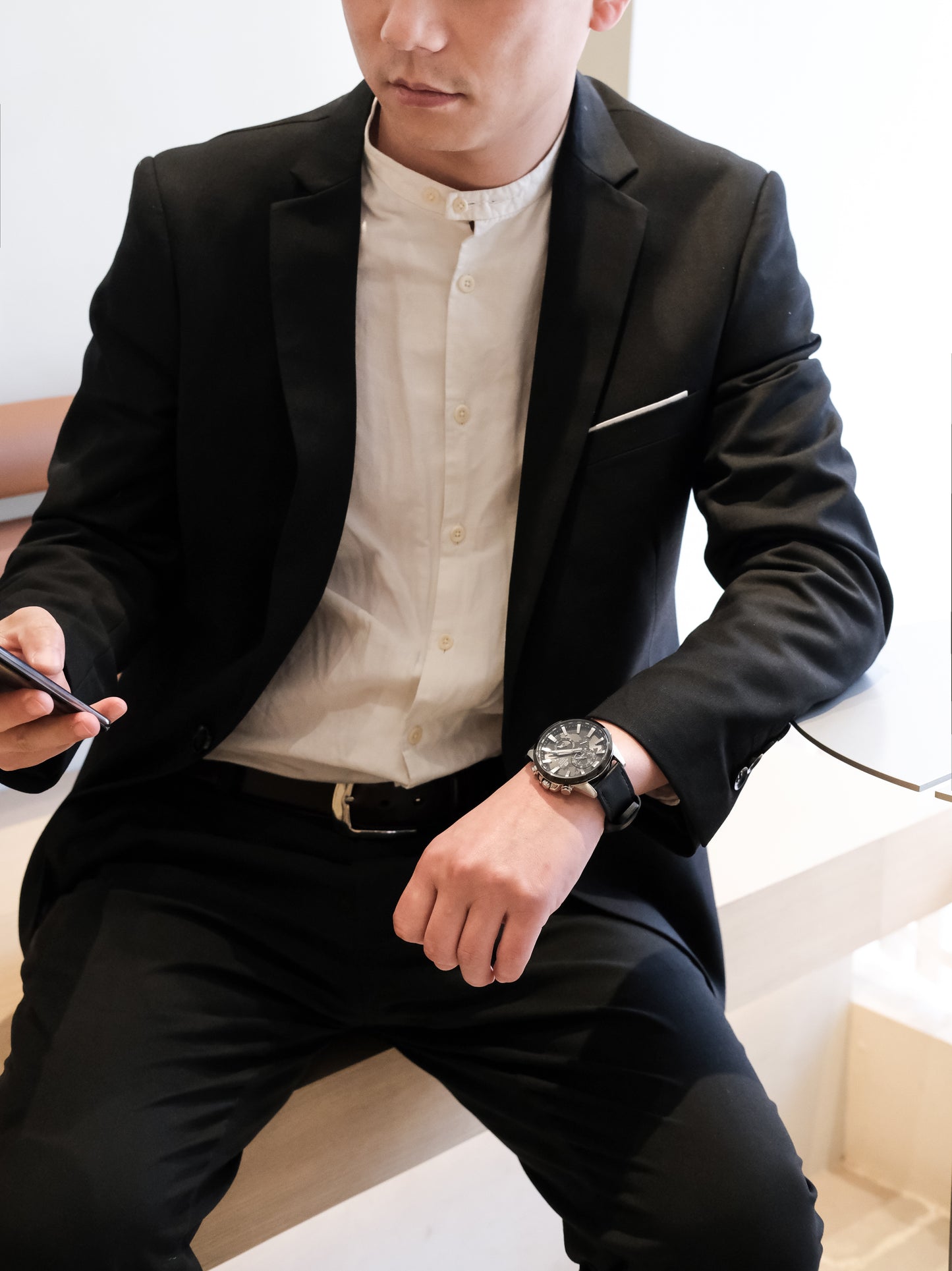 Casio Watch:Multi Hands EFR-303L-1AV