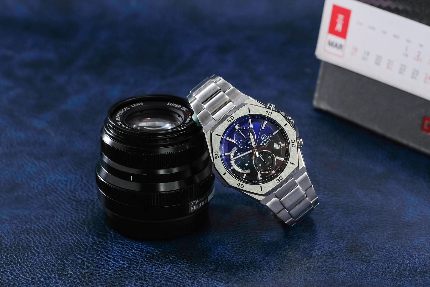Casio Watch:Standard chronograph watch EFB-680D-2AV