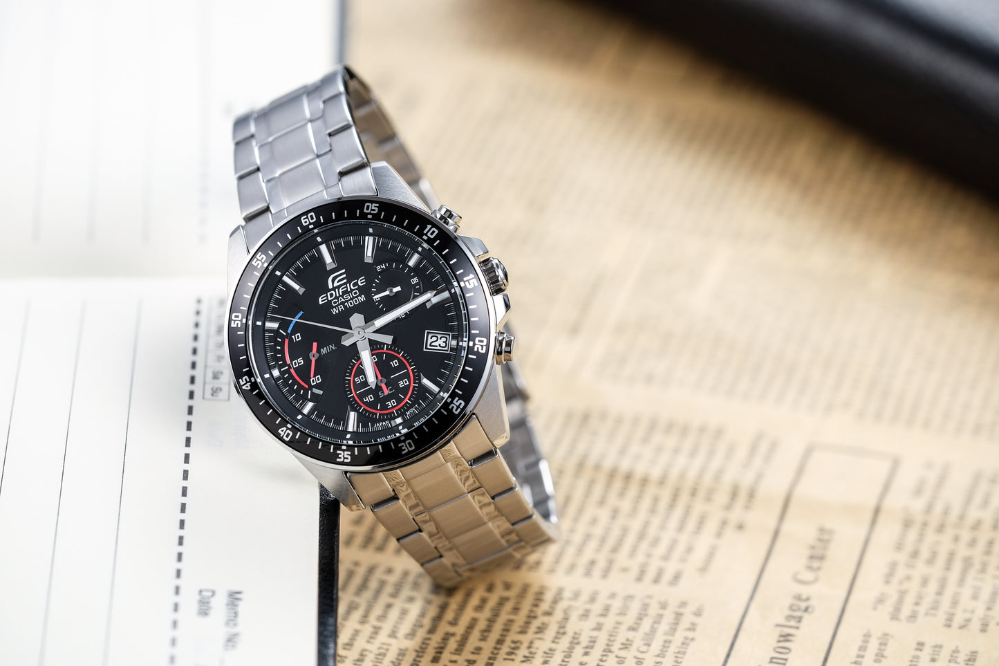 Montre Casio : Chronographe Standard EFV-540D-1AV