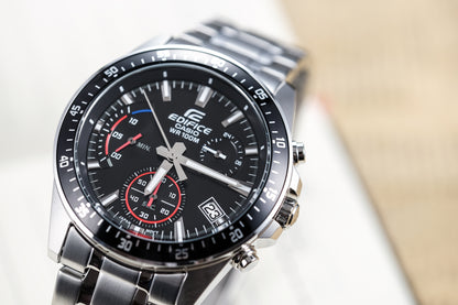 Montre Casio : Chronographe Standard EFV-540D-1AV