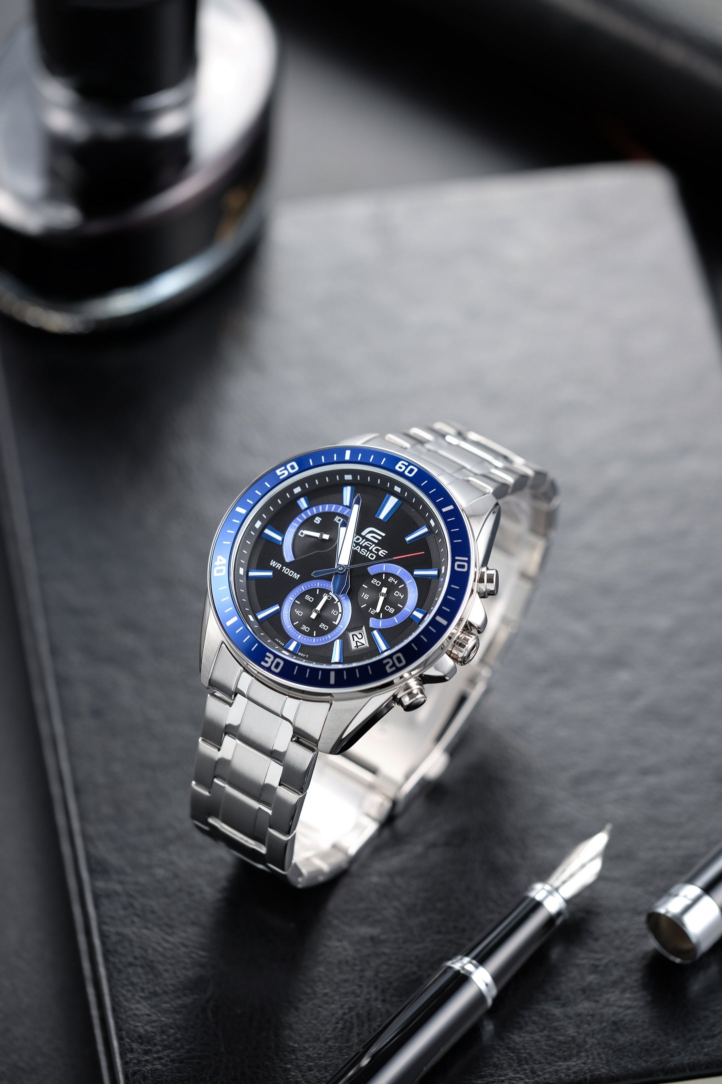 Casio Watch:Standard Chronograph EFR-552D-1A2V