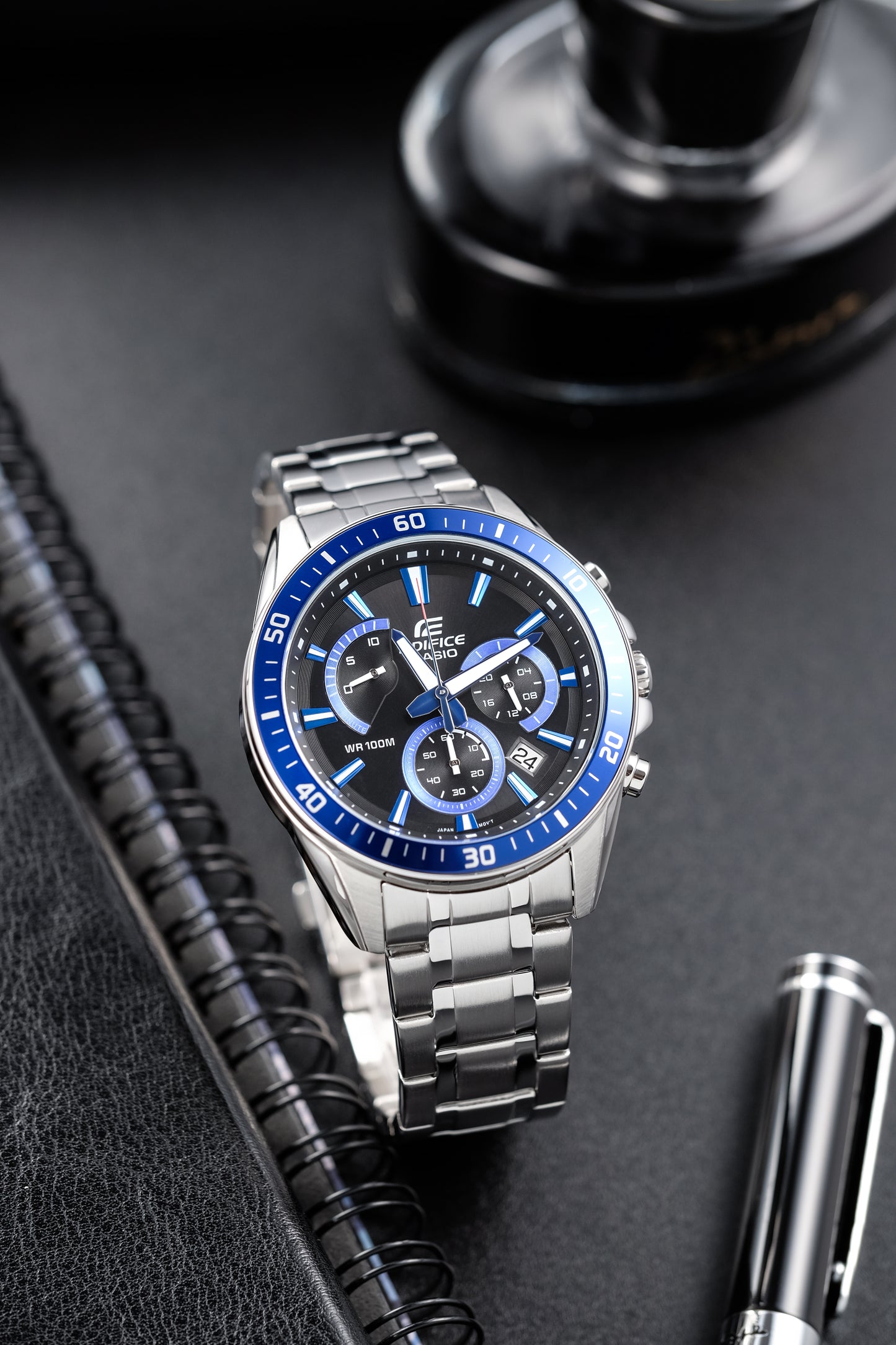 Casio Watch:Standard Chronograph EFR-552D-1A2V