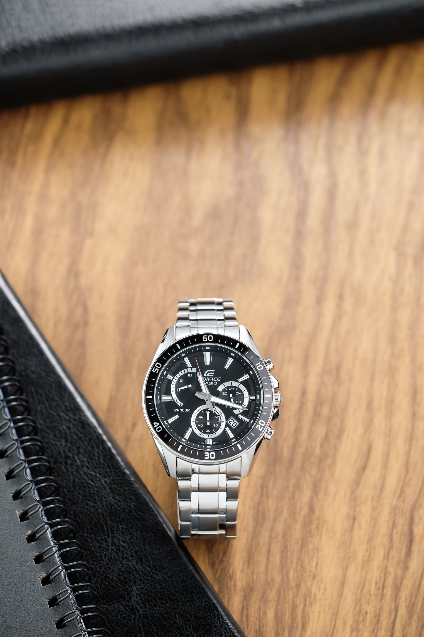 Casio Watch:Standard Chronograph EFR-552D-1AV