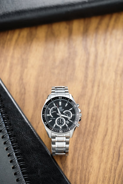 Casio Watch:Standard Chronograph EFR-552D-1AV