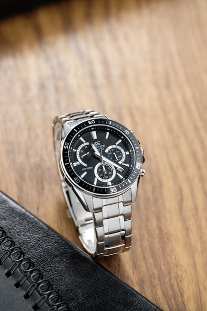 Casio Watch:Standard Chronograph EFR-552D-1AV