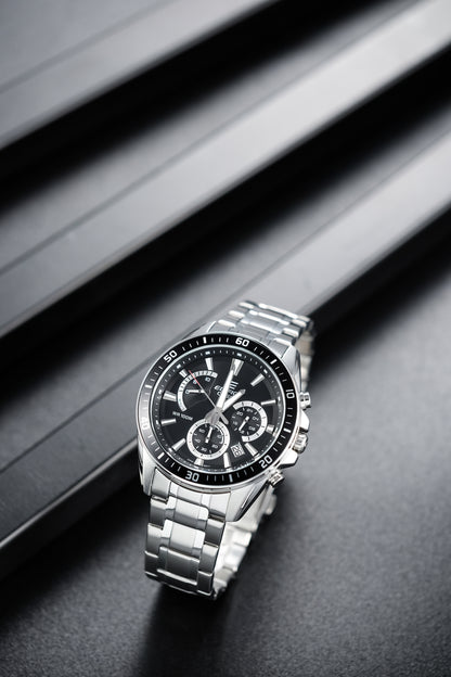 Casio Watch:Standard Chronograph EFR-552D-1AV