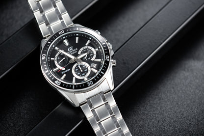 Casio Watch:Standard Chronograph EFR-552D-1AV