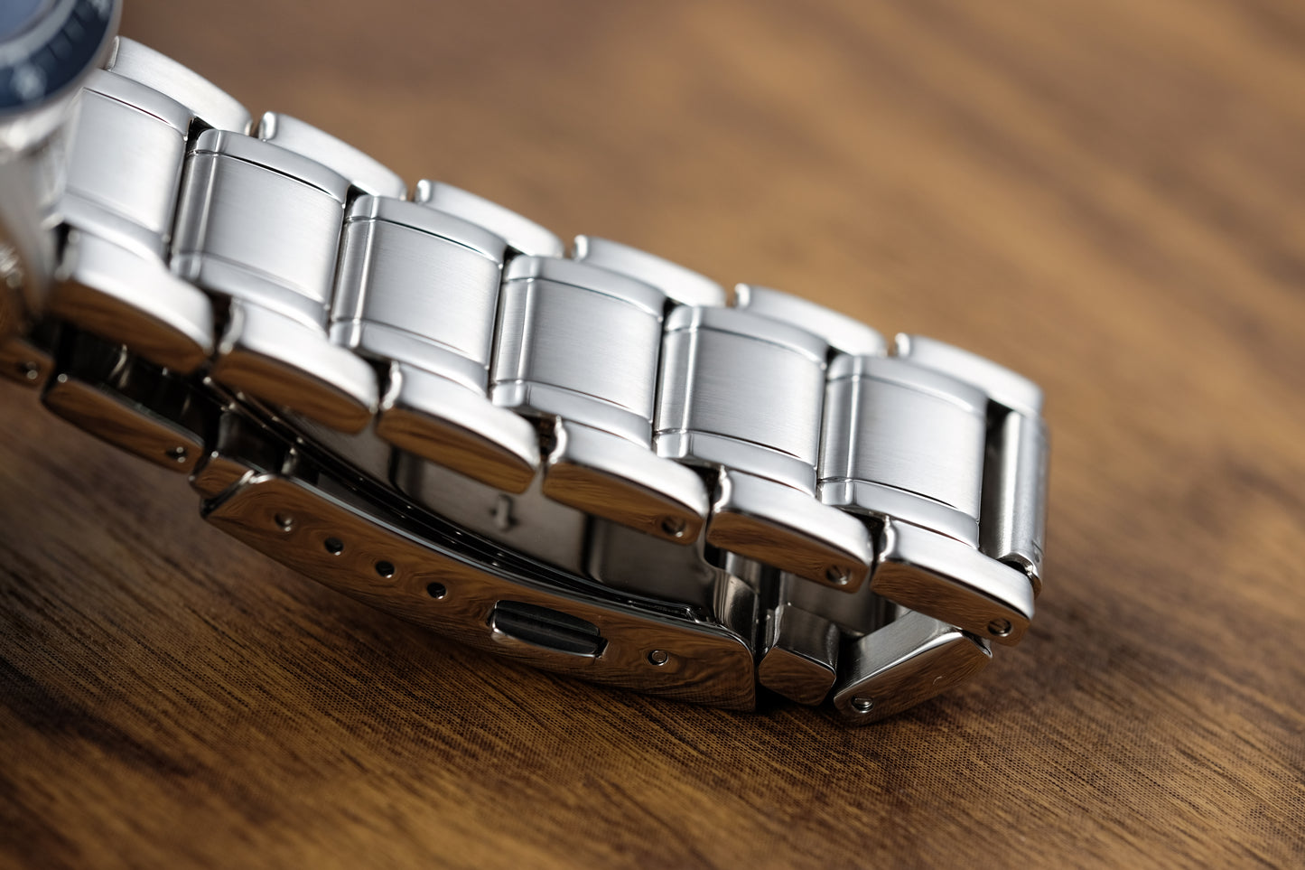 Casio Watch:Slim Line with Sapphire Crystal EFS-S510D-2AV