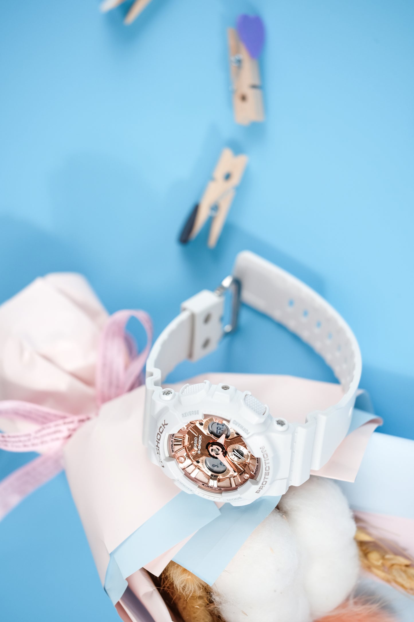 Casio watch:ANALOG-DIGITAL WOMEN GMAS120MF-7A2