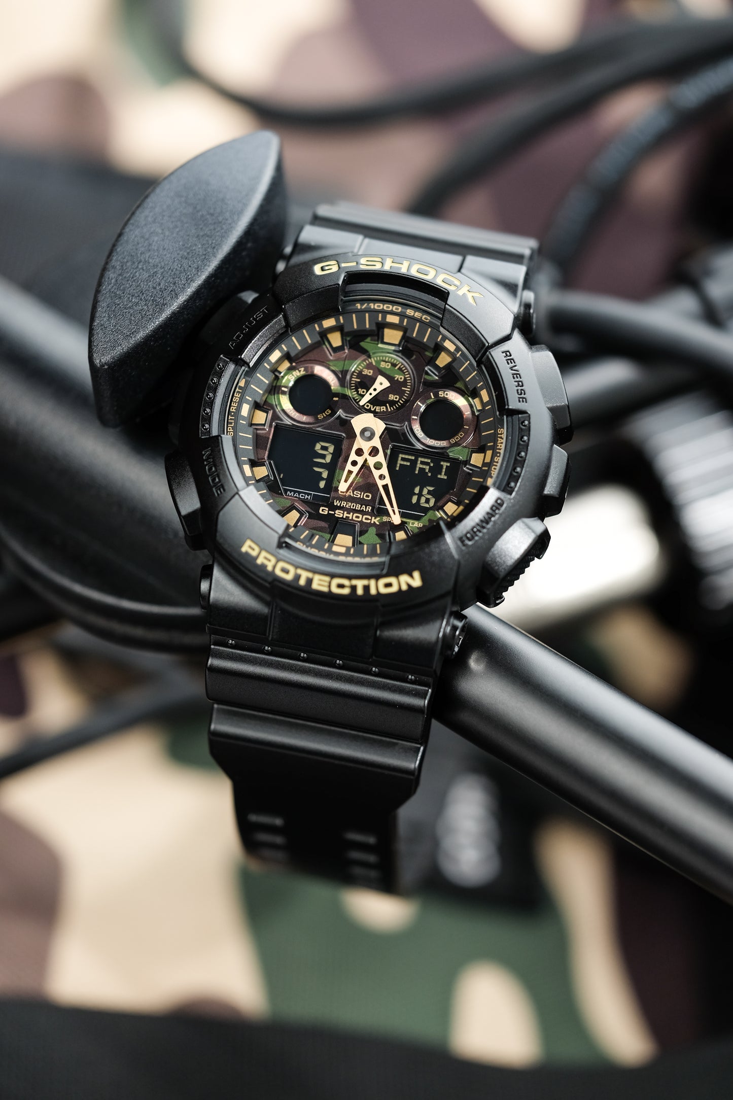 Casio Watch:ANALOG-DIGITAL GA-100 SERIES GA-100CF-1A9