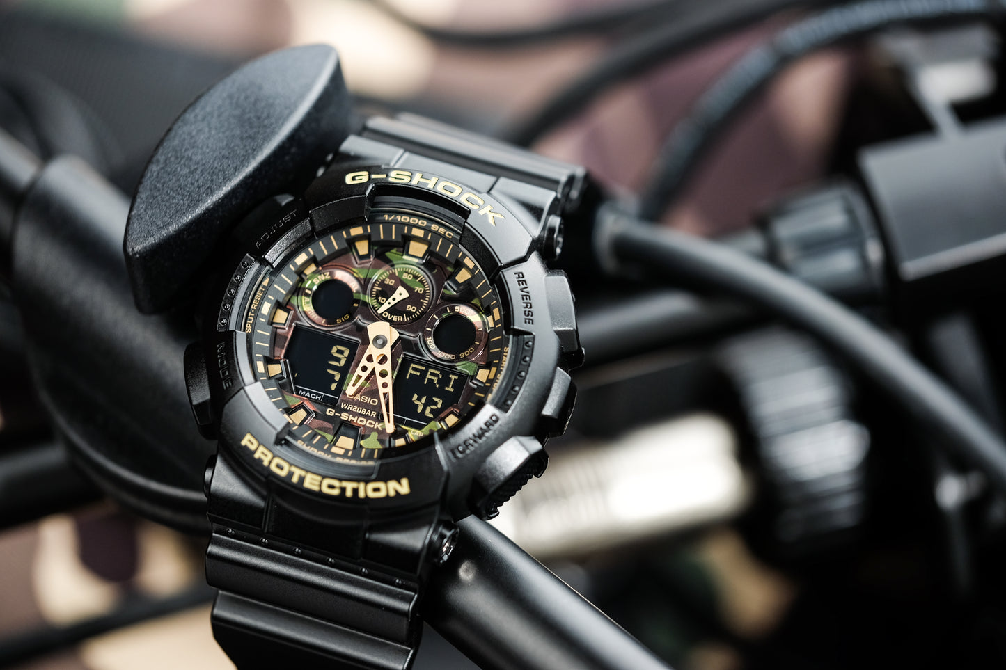 Casio Watch:ANALOG-DIGITAL GA-100 SERIES GA-100CF-1A9