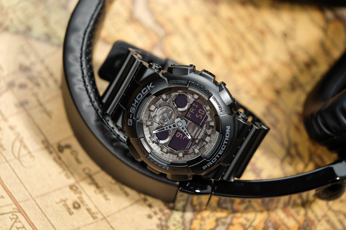Casuo Watch:ANALOG-DIGITAL GA-100 SERIES GA-100CF-1A