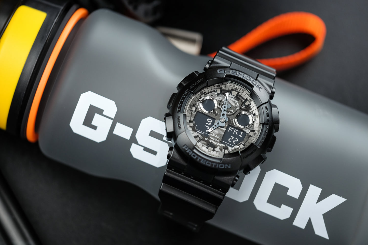 Casuo Watch:ANALOG-DIGITAL GA-100 SERIES GA-100CF-1A