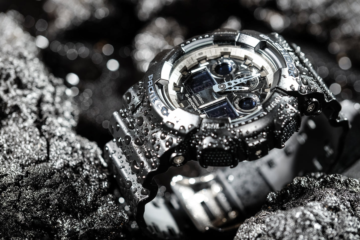 Casuo Watch:ANALOG-DIGITAL GA-100 SERIES GA-100CF-1A