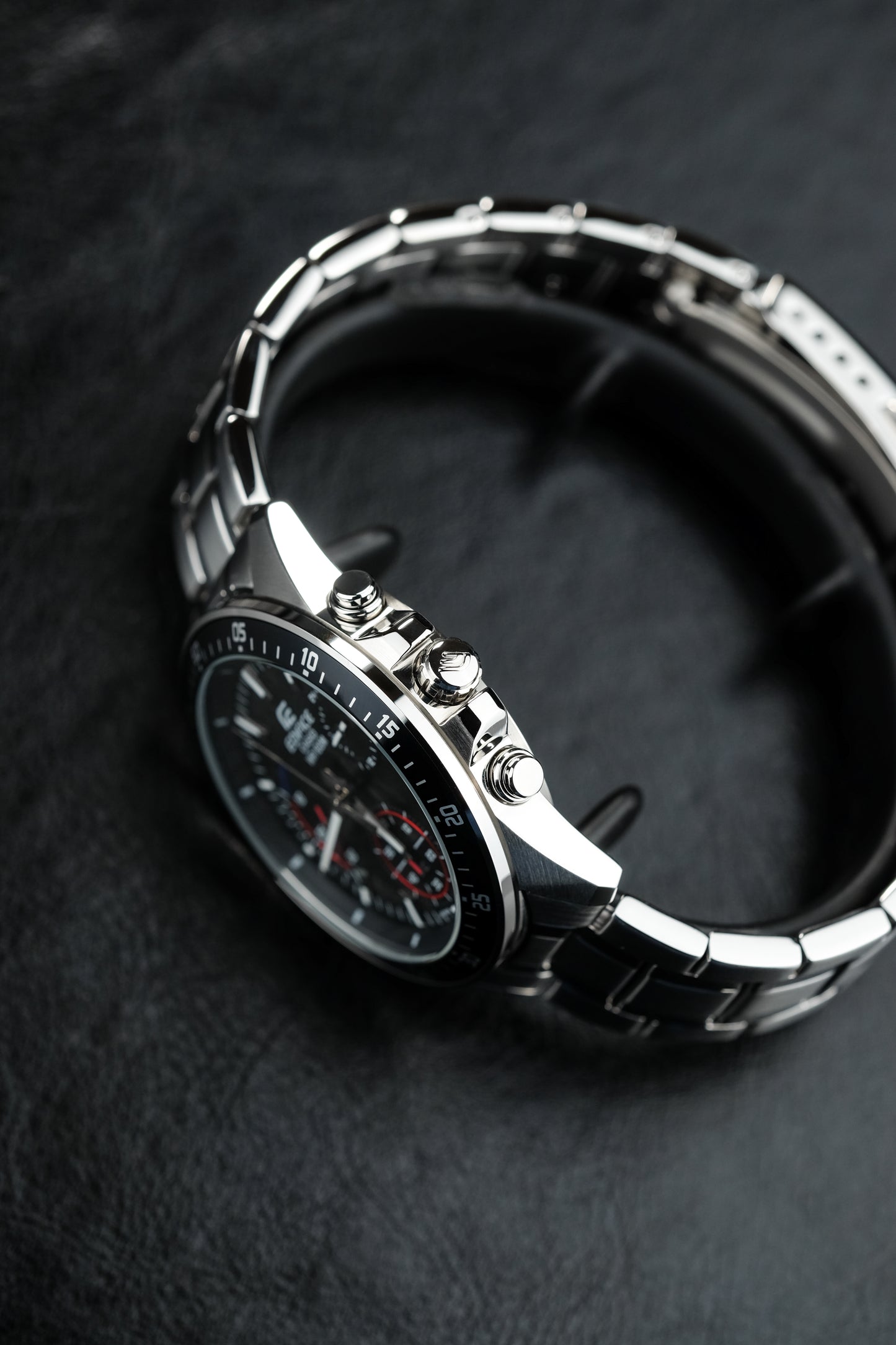 Montre Casio : Chronographe Standard EFV-540D-1AV
