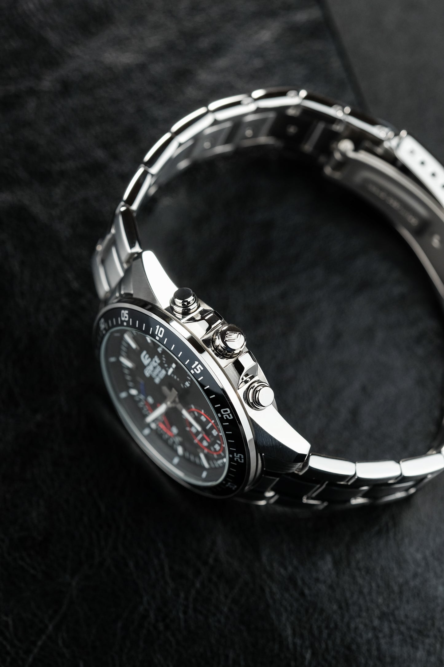 Montre Casio : Chronographe Standard EFV-540D-1AV