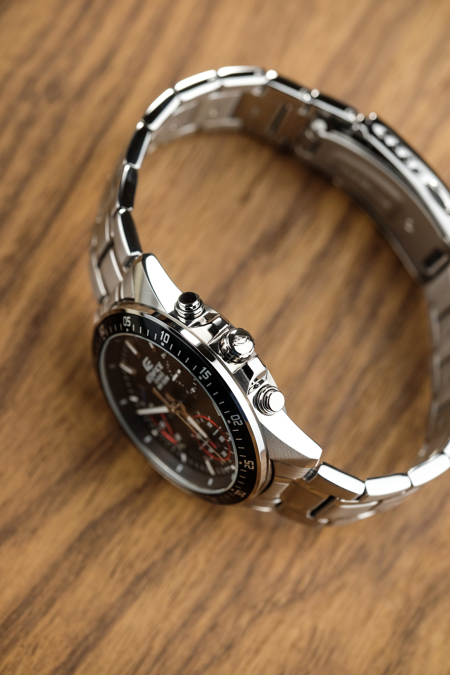 Montre Casio : Chronographe Standard EFV-540D-1AV