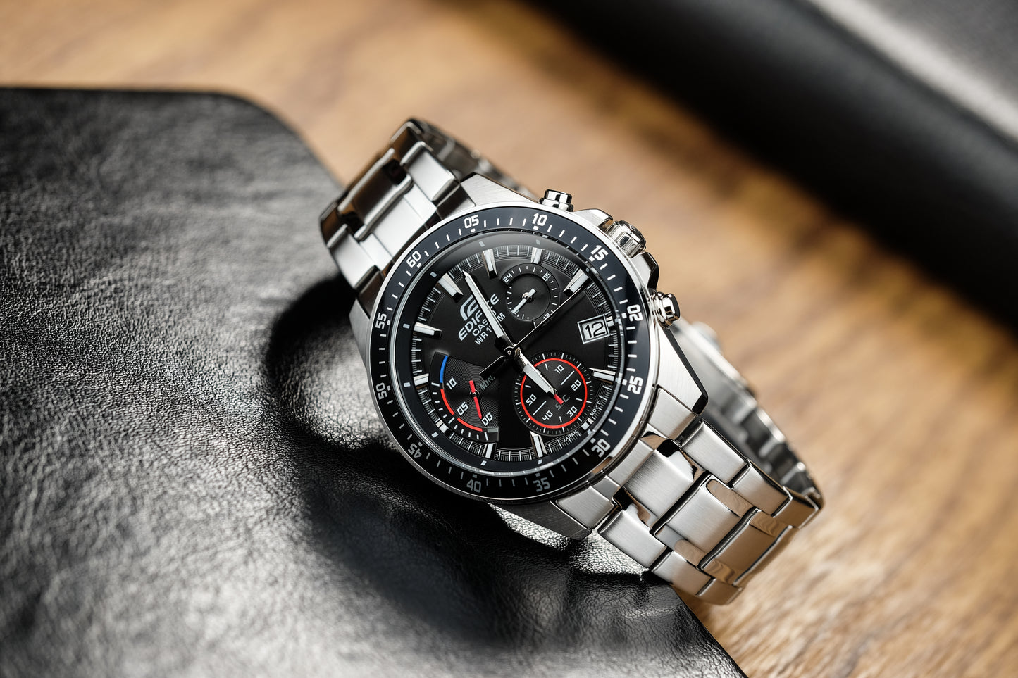 Montre Casio : Chronographe Standard EFV-540D-1AV
