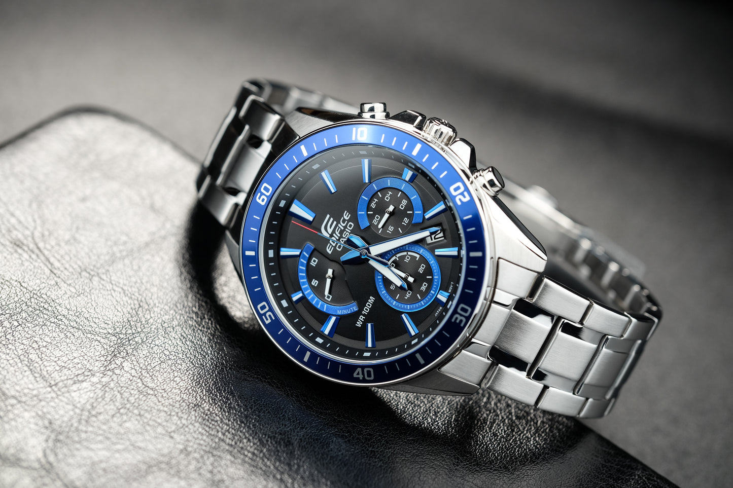 Casio Watch:Standard Chronograph EFR-552D-1A2V