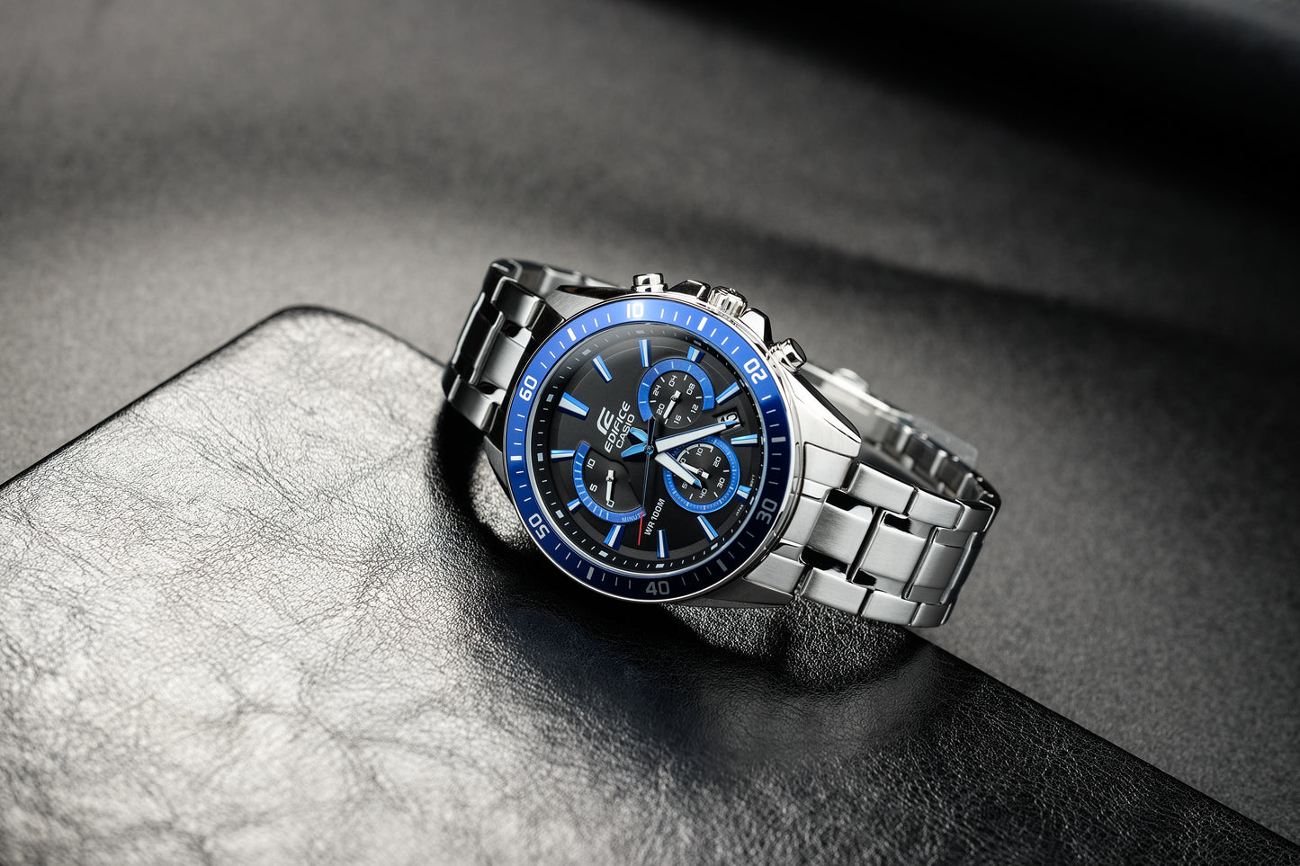 Casio Watch:Standard Chronograph EFR-552D-1A2V