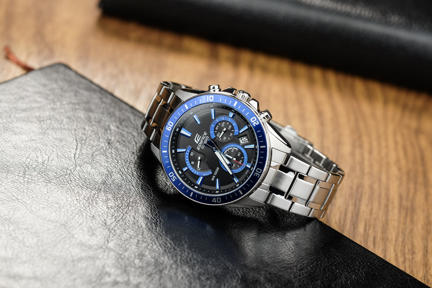 Casio Watch:Standard Chronograph EFR-552D-1A2V