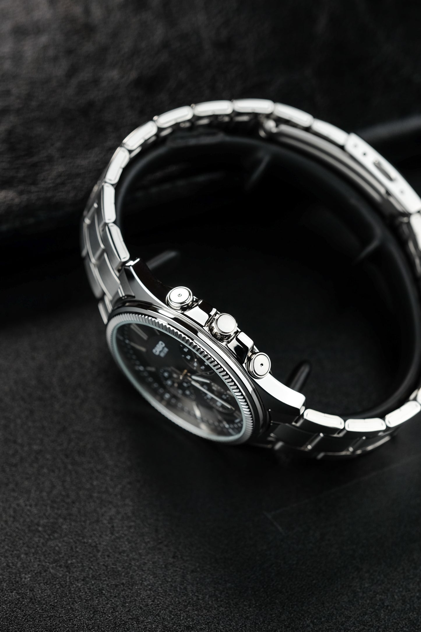 Casio watch:Analog MTP-1375D-1AV