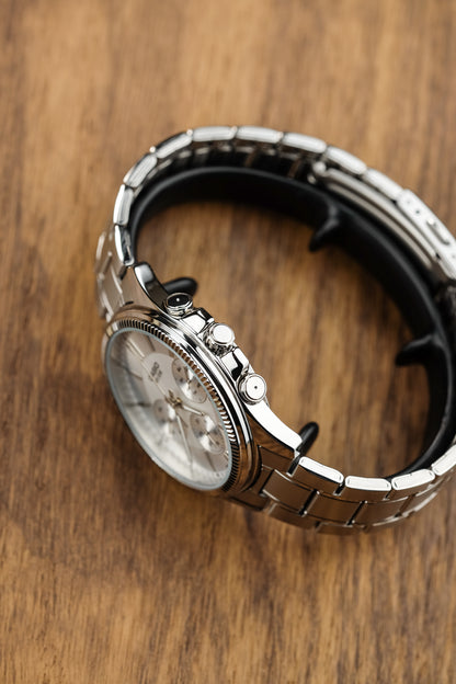 Casio watch:Analog MTP-1375D-1AV