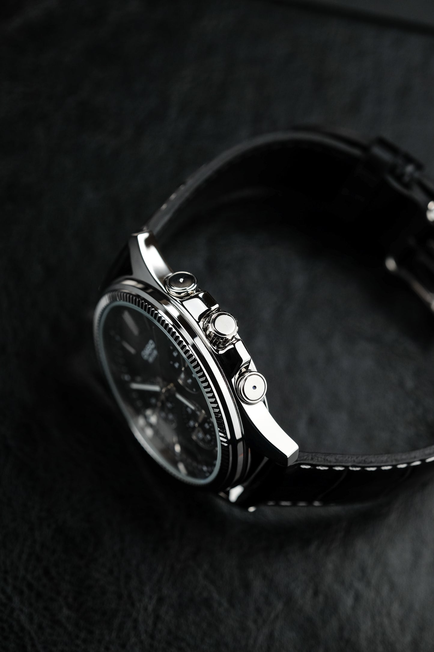 Casio watch:Analog MTP-1375L-1AV