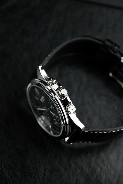 Casio watch:Analog MTP-1375L-1AV