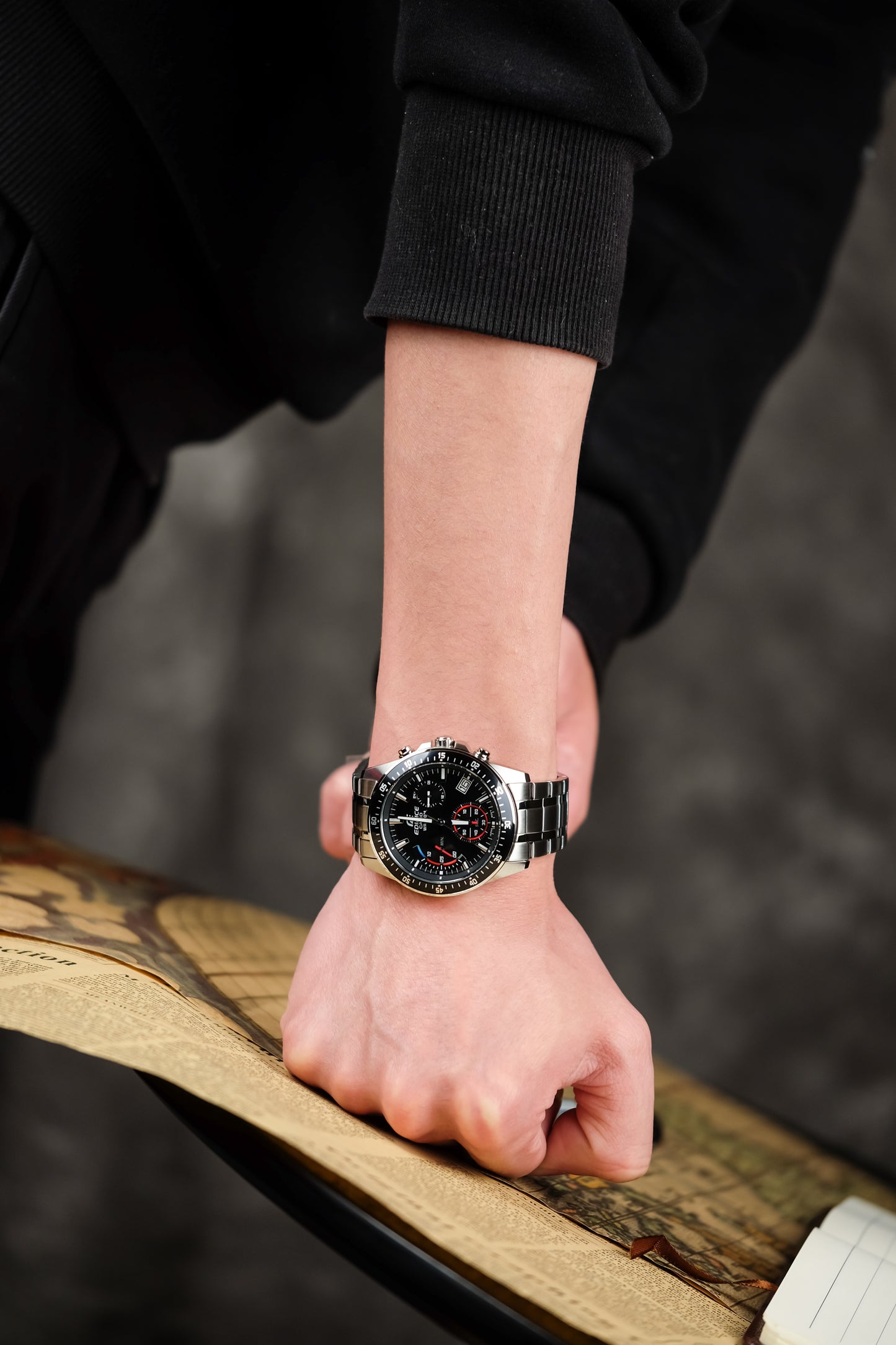 Montre Casio : Chronographe Standard EFV-540D-1AV