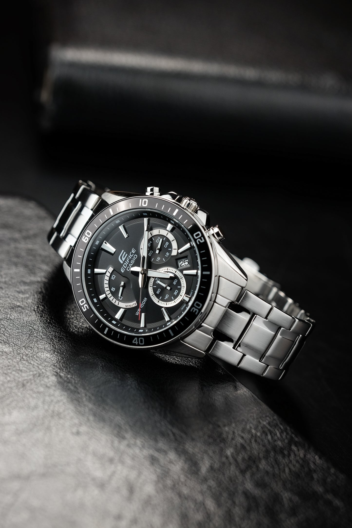 Casio Watch:Standard Chronograph EFR-552D-1AV