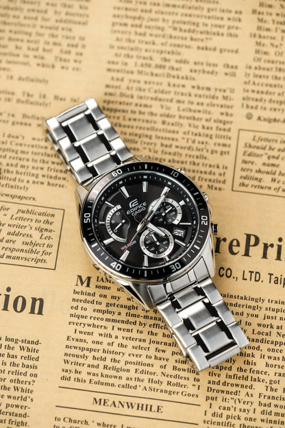 Casio Watch:Standard Chronograph EFR-552D-1AV
