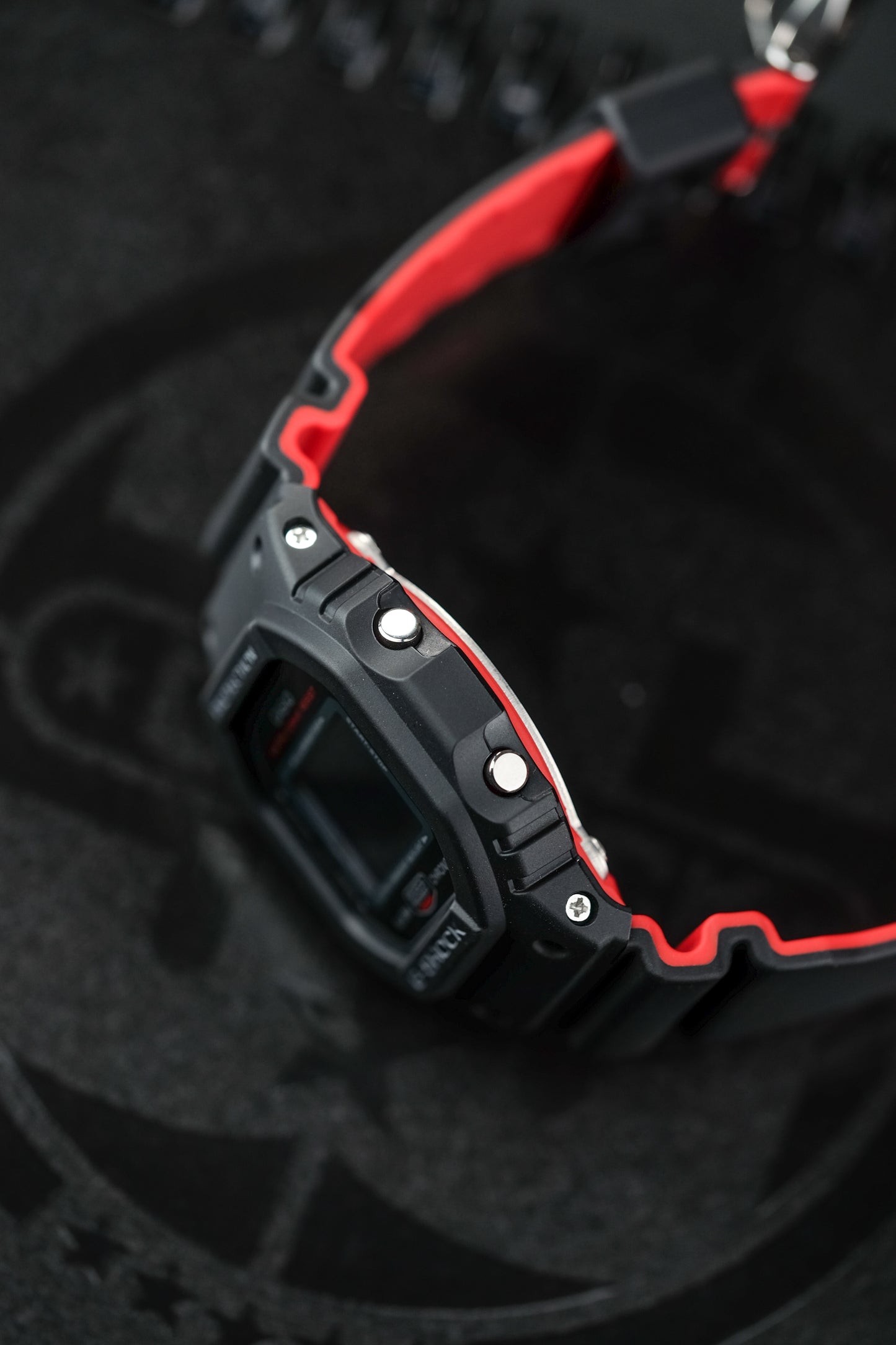 Casio Watch:DIGITAL 5600 SERIES DW-5600HR-1