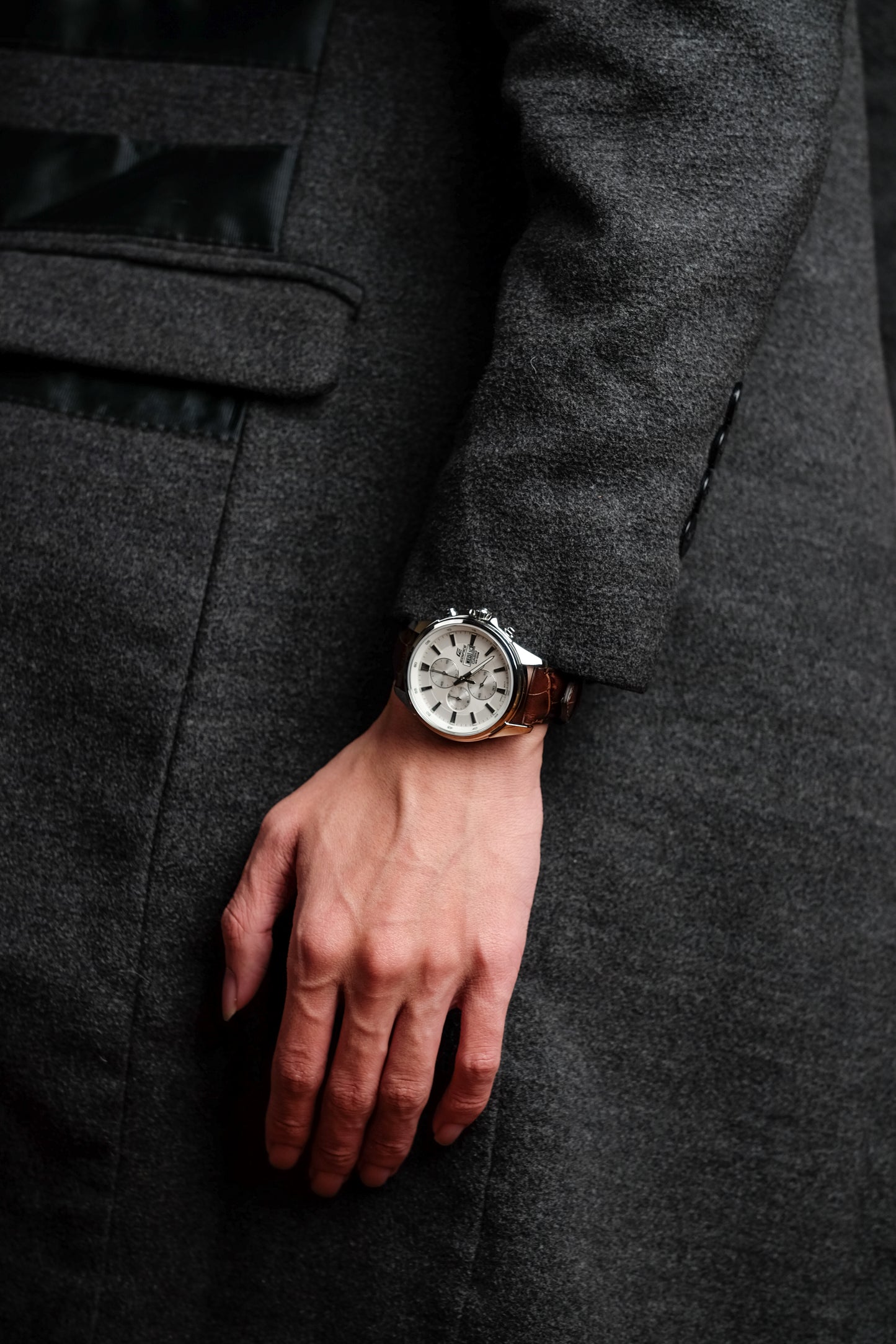 Casio Watch:Standard chronograph watch EFB-509L-7AV