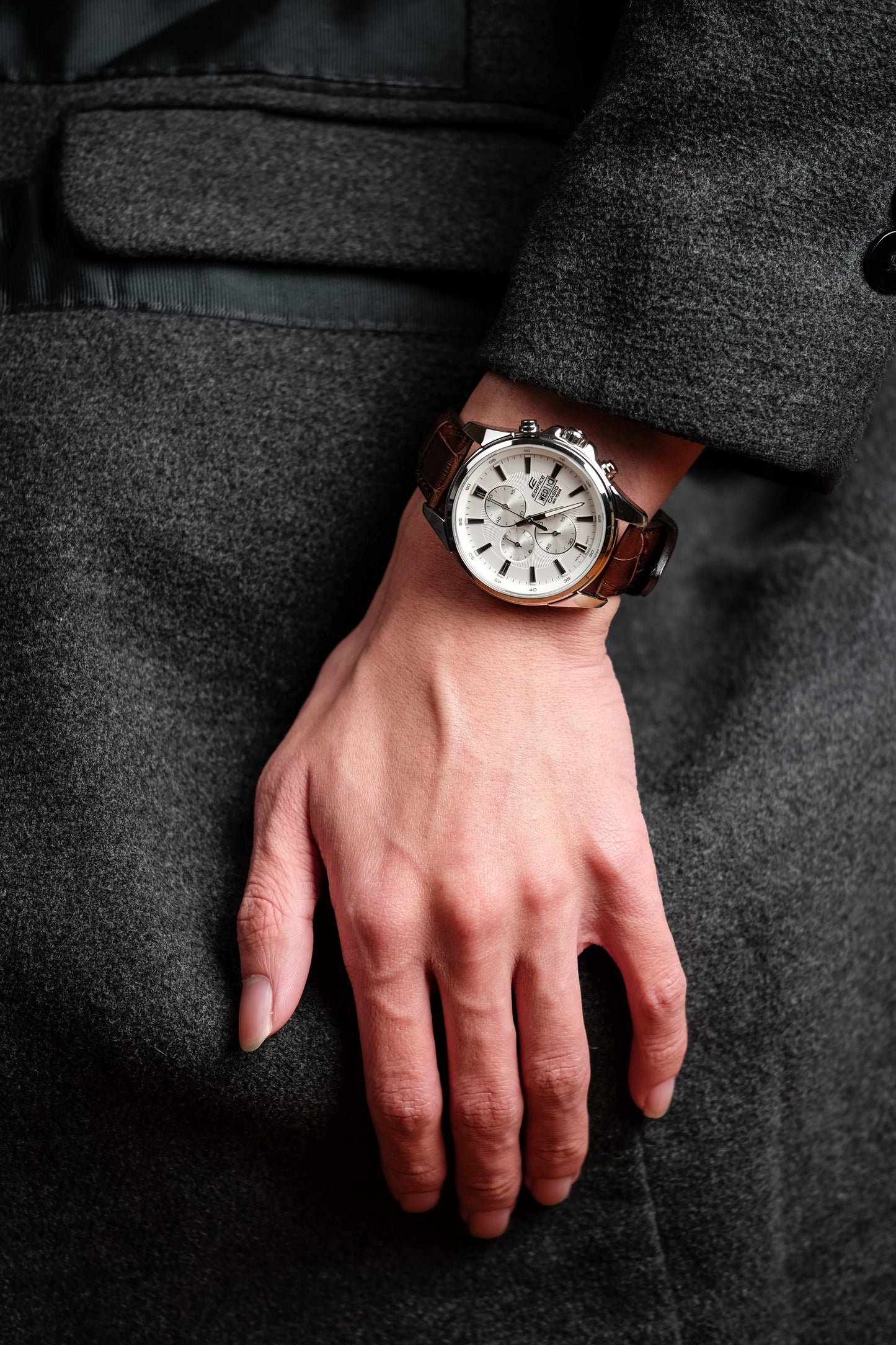 Casio Watch:Standard chronograph watch EFB-509L-7AV