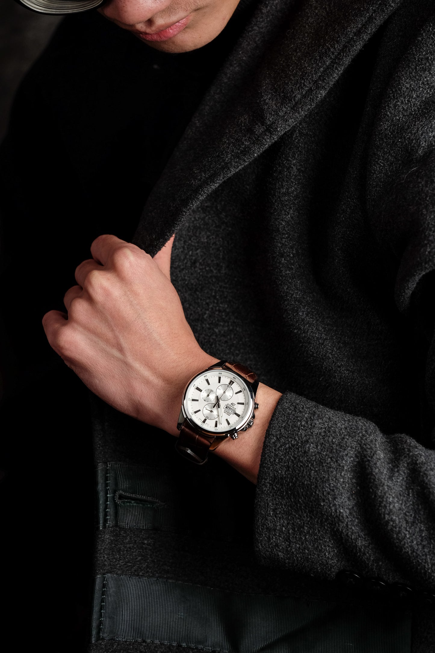 Casio Watch:Standard chronograph watch EFB-509L-7AV