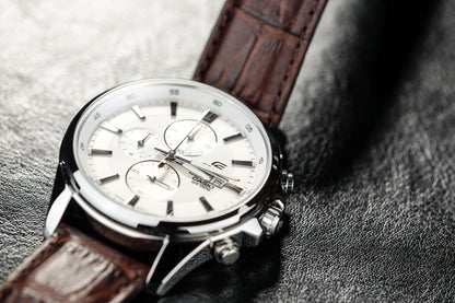 Casio Watch:Standard chronograph watch EFB-509L-7AV