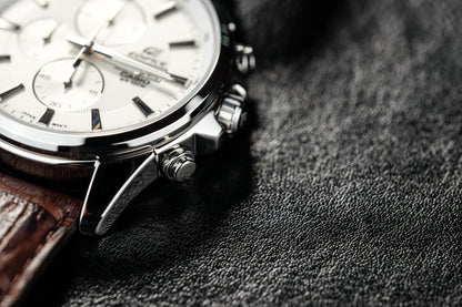 Casio Watch:Standard chronograph watch EFB-509L-7AV